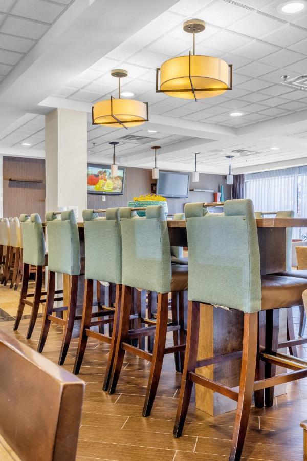 Wingate By Wyndham Chicago Schaumburg Hotel Bagian luar foto