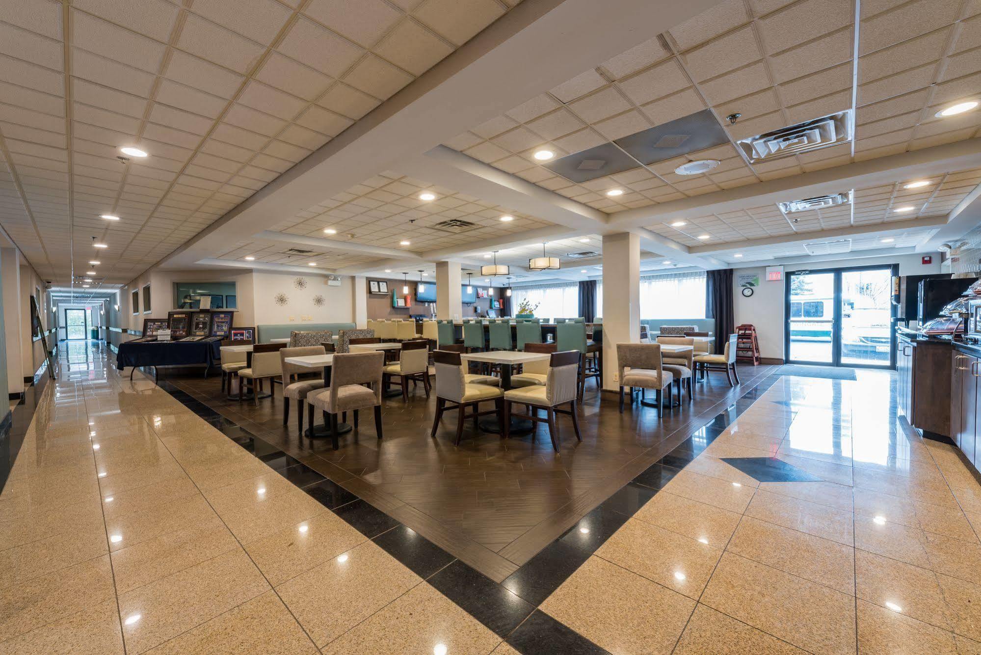 Wingate By Wyndham Chicago Schaumburg Hotel Bagian luar foto